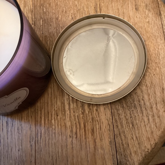 14.5oz  3 wick White Barn  Lavender Vanilla Bath & Body Works Candle - Picture 5 of 6